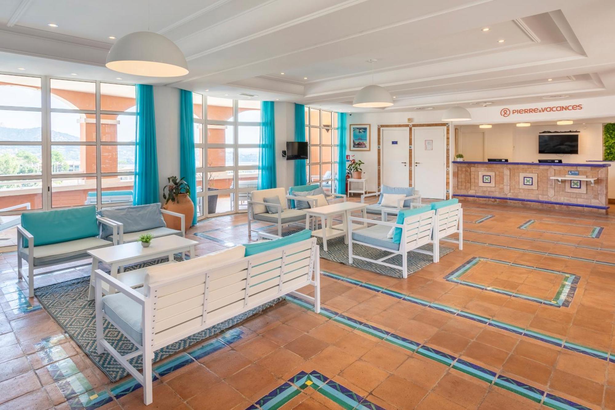 De L'esterel Pierre & Hotel 3*