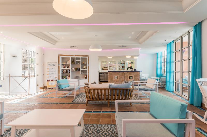 Hotel De L'esterel Pierre & Saint-Raphael (Var)