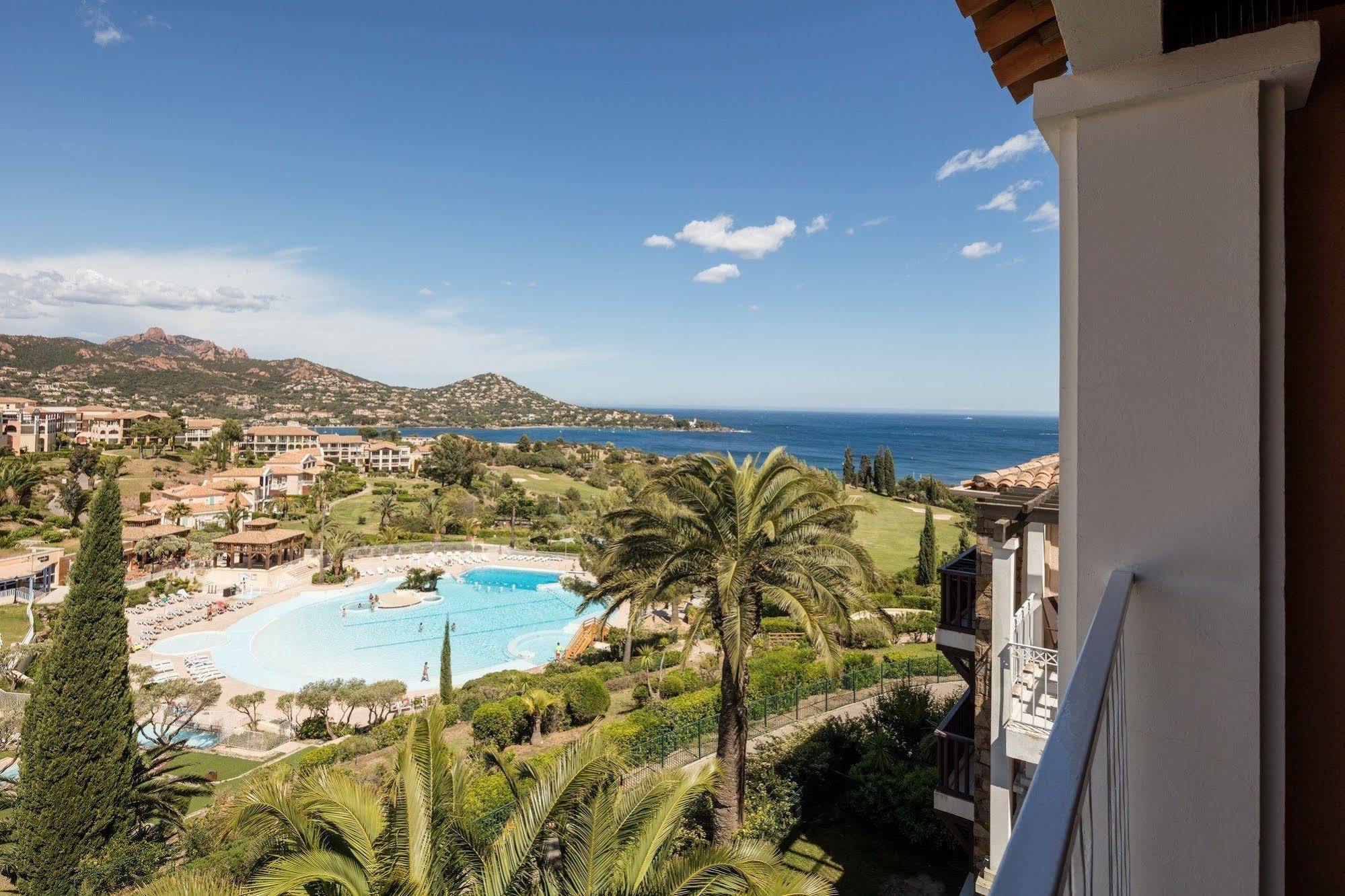 De L'esterel Pierre & Hotel 3*