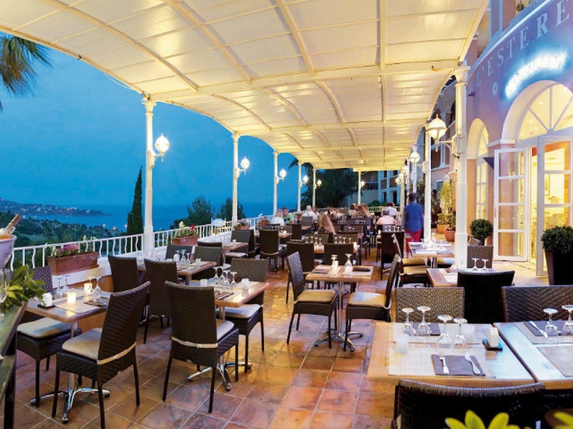 Hotel De L'esterel Pierre & Saint-Raphael (Var)
